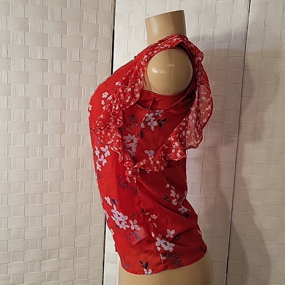 CANDIES CASUAL SLEEVELESS RUFFLE ROUNDNECK ALL OVER FLORAL PRINTED DESIGN SHIRT - Picture 5 of 13